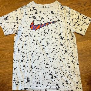 Nike Boys Tee - Big Kids Size Large